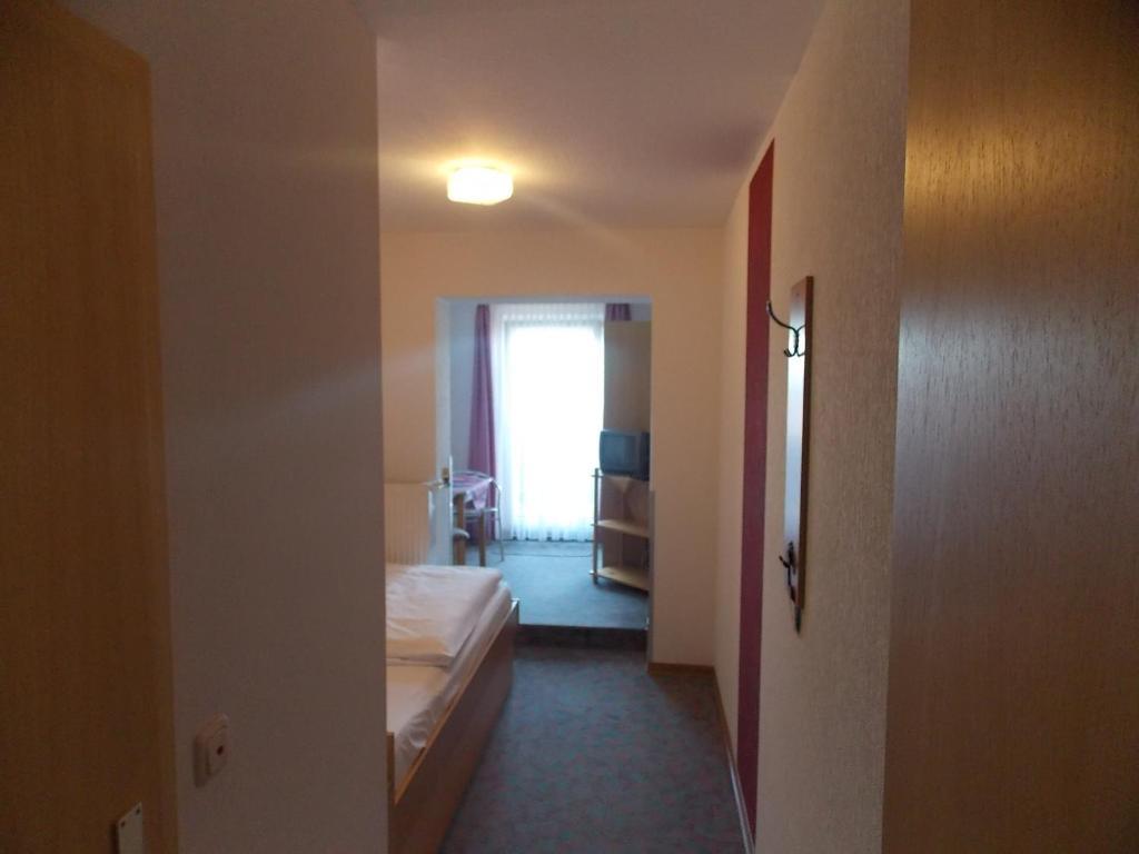 Gasthof Rhoenperle Kothen  Room photo